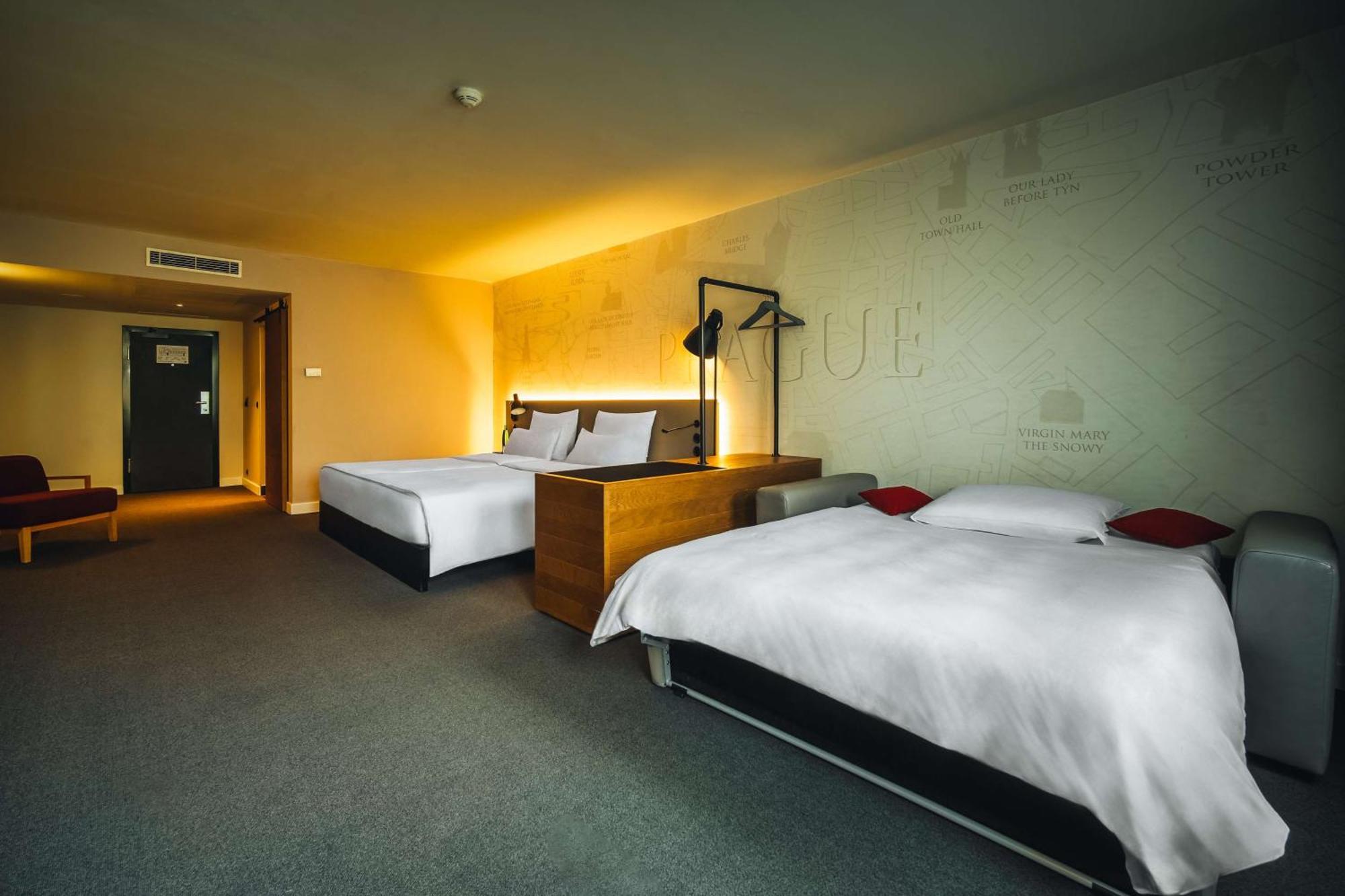 เพนตาโฮเต็ล ปราก Hotel ภายนอก รูปภาพ