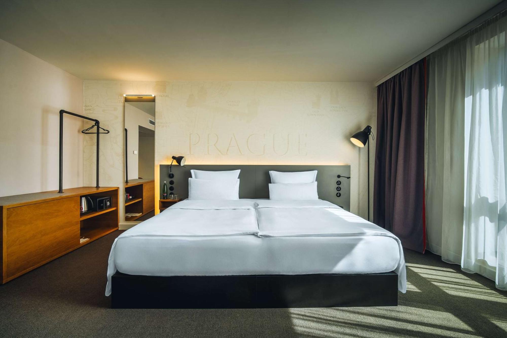 เพนตาโฮเต็ล ปราก Hotel ภายนอก รูปภาพ