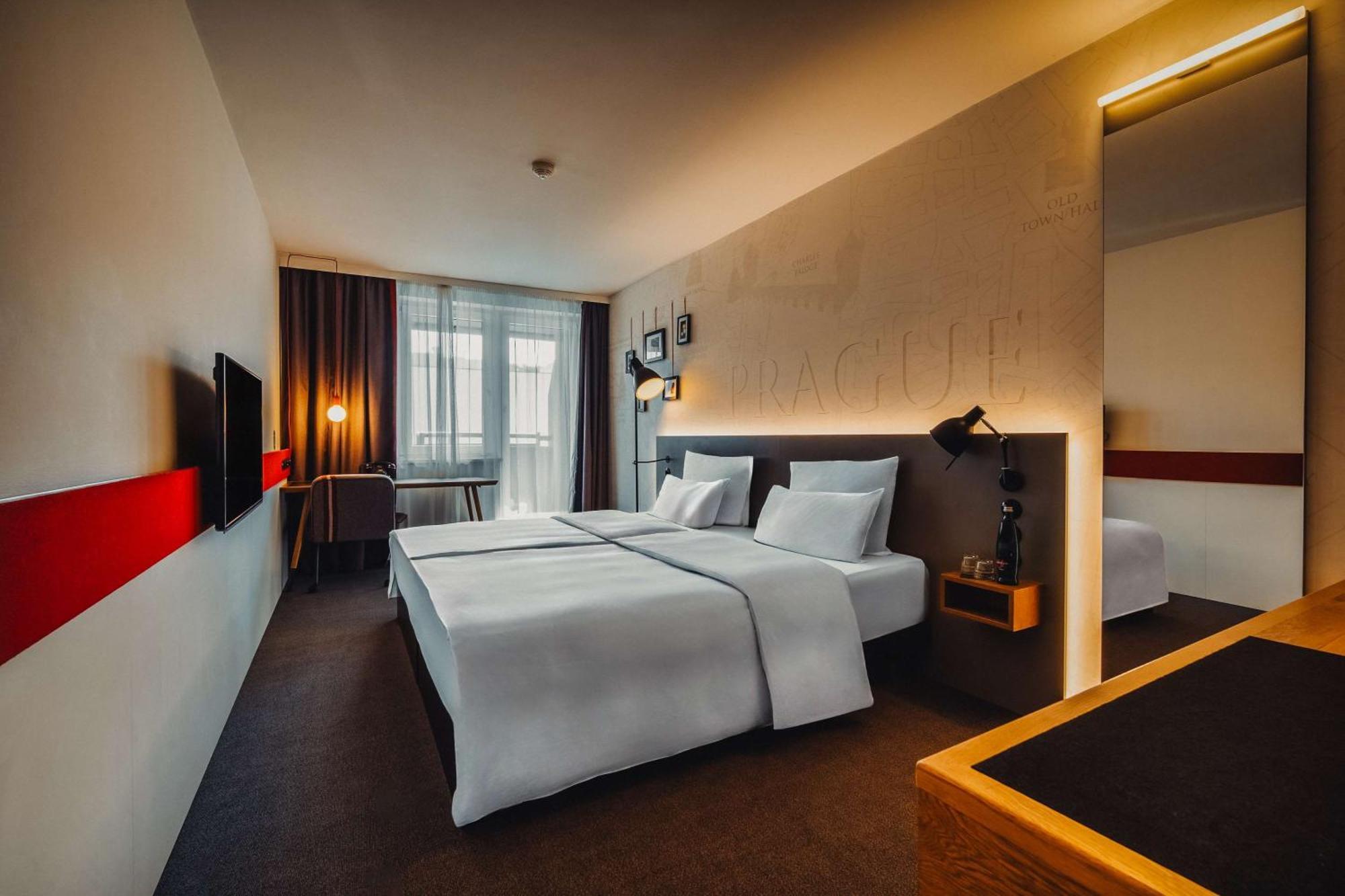 เพนตาโฮเต็ล ปราก Hotel ภายนอก รูปภาพ