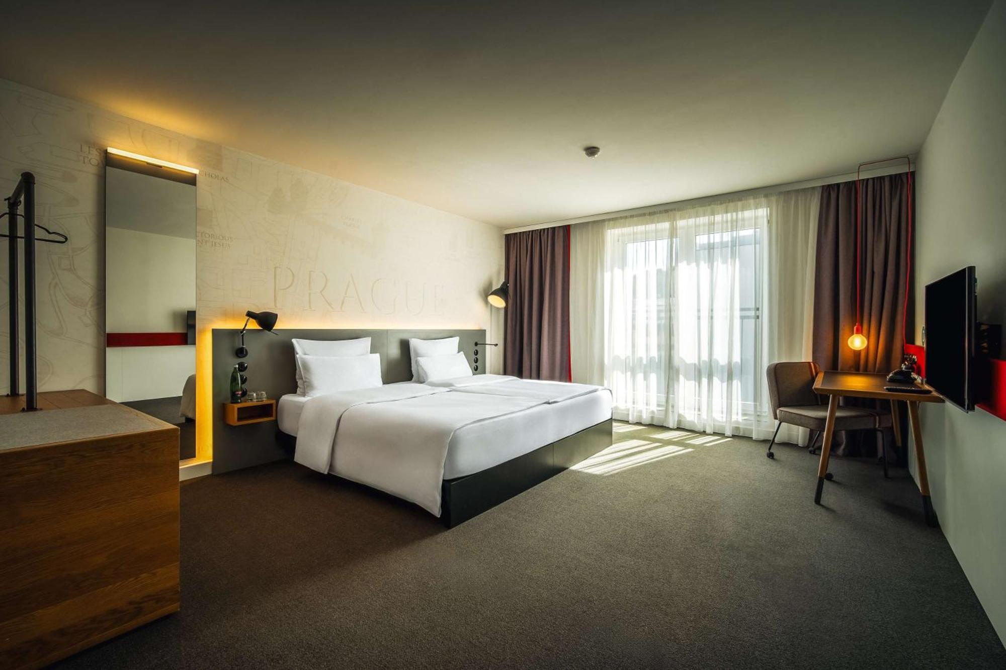 เพนตาโฮเต็ล ปราก Hotel ภายนอก รูปภาพ