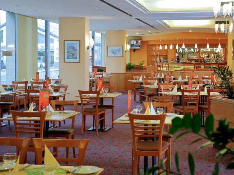 เพนตาโฮเต็ล ปราก Hotel ภายนอก รูปภาพ