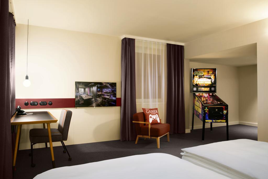 เพนตาโฮเต็ล ปราก Hotel ภายนอก รูปภาพ