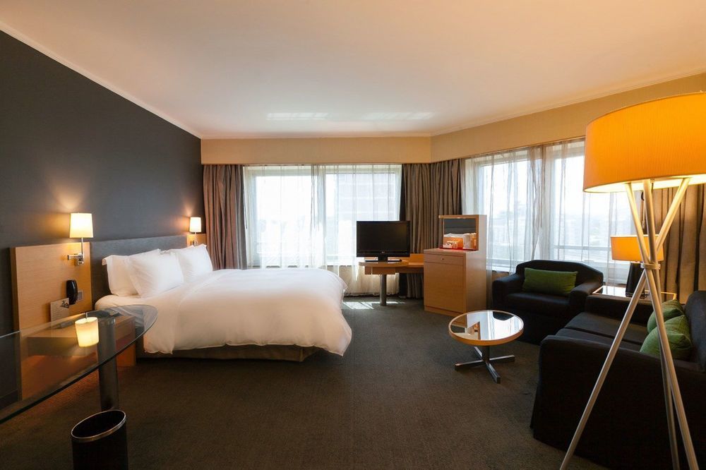 เพนตาโฮเต็ล ปราก Hotel ภายนอก รูปภาพ